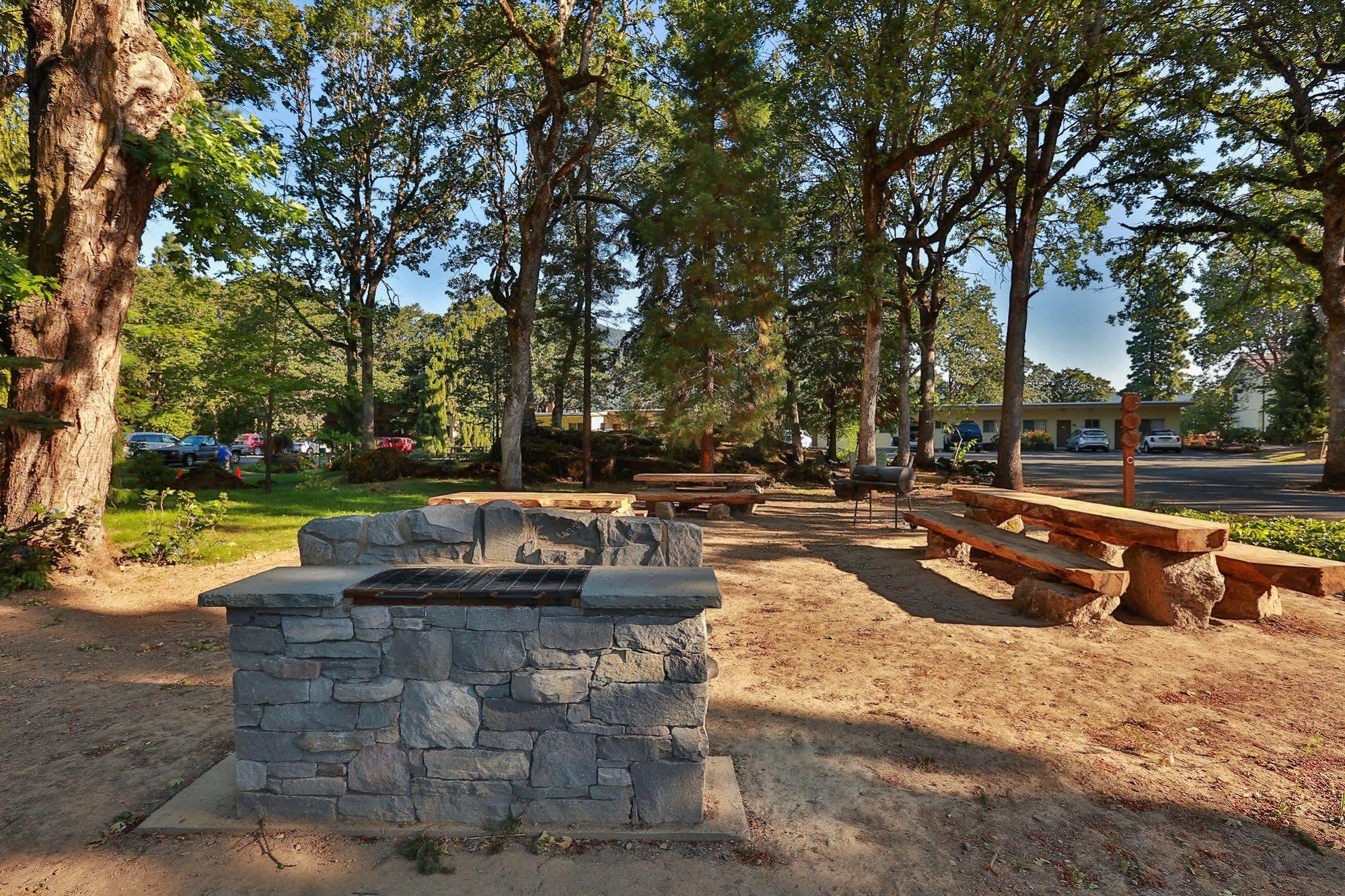 Westcliff Lodge Hood River Buitenkant foto